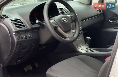 Универсал Toyota Avensis 2010 в 