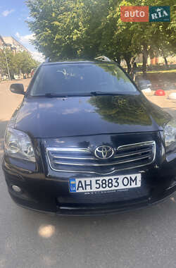 Универсал Toyota Avensis 2006 в Славянске