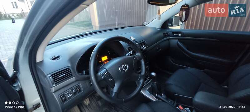 Універсал Toyota Avensis 2007 в Городку