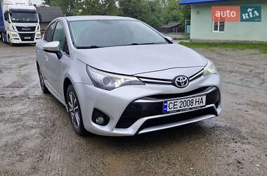 Седан Toyota Avensis 2015 в Черновцах