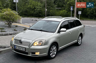 Універсал Toyota Avensis 2004 в Луцьку
