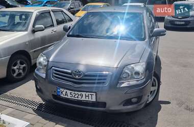 Седан Toyota Avensis 2003 в Одесі