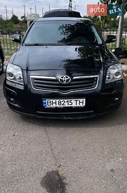 Седан Toyota Avensis 2008 в Одессе