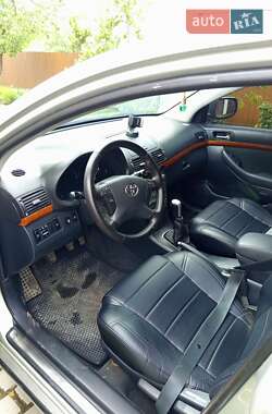 Седан Toyota Avensis 2006 в 