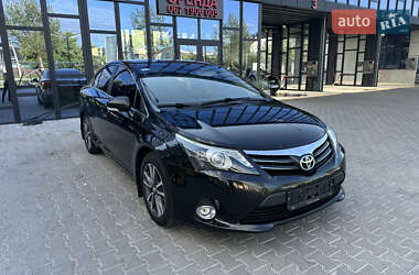 Седан Toyota Avensis 2012 в 