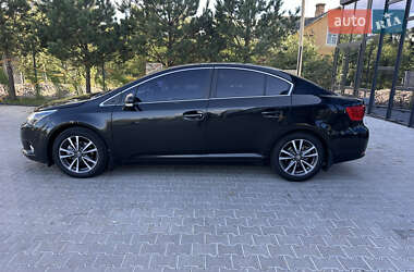 Седан Toyota Avensis 2012 в 