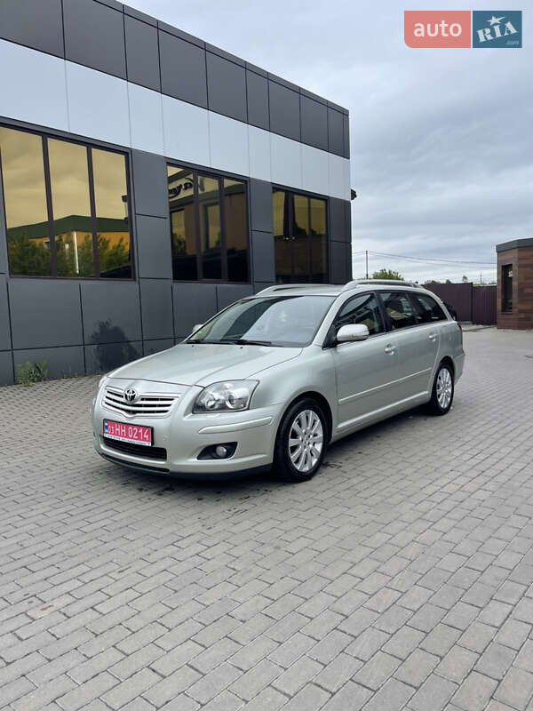 Универсал Toyota Avensis 2008 в 