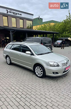 Универсал Toyota Avensis 2008 в 