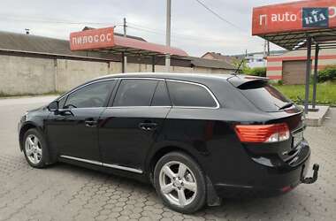 Універсал Toyota Avensis 2012 в 