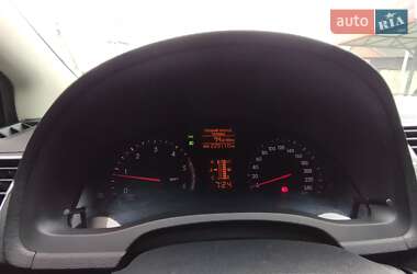 Універсал Toyota Avensis 2012 в 