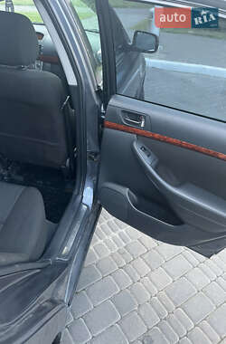 Седан Toyota Avensis 2006 в 