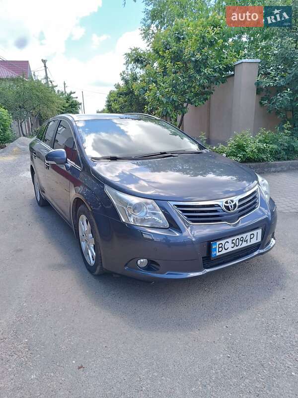 Універсал Toyota Avensis 2008 в Одесі