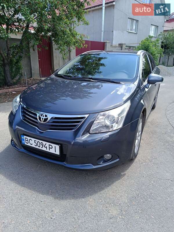 Універсал Toyota Avensis 2008 в Одесі