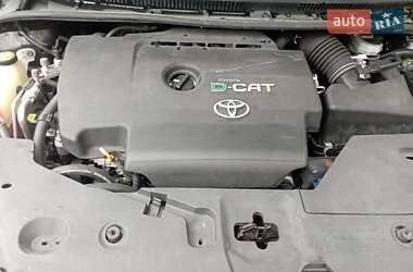 Універсал Toyota Avensis 2009 в Володимирі