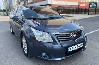 Универсал Toyota Avensis 2009 в Умани