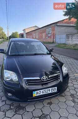 Седан Toyota Avensis 2007 в Івано-Франківську