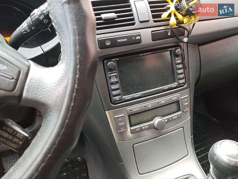 Универсал Toyota Avensis 2008 в Луцке