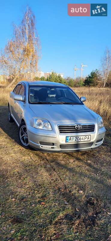 Седан Toyota Avensis 2003 в 