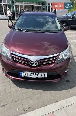 Седан Toyota Avensis 2012 в Черкассах