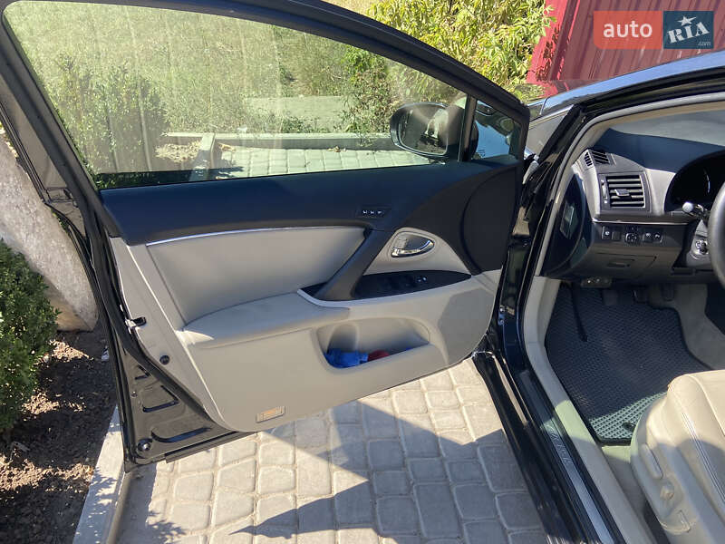 Универсал Toyota Avensis 2008 в Киеве