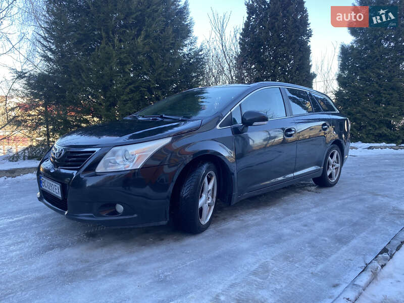 Универсал Toyota Avensis 2010 в Львове