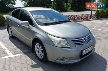 Седан Toyota Avensis 2011 в Виннице