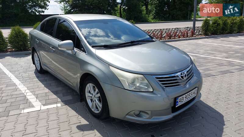 Toyota Avensis 2011