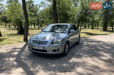 Седан Toyota Avensis 2008 в Кривом Роге