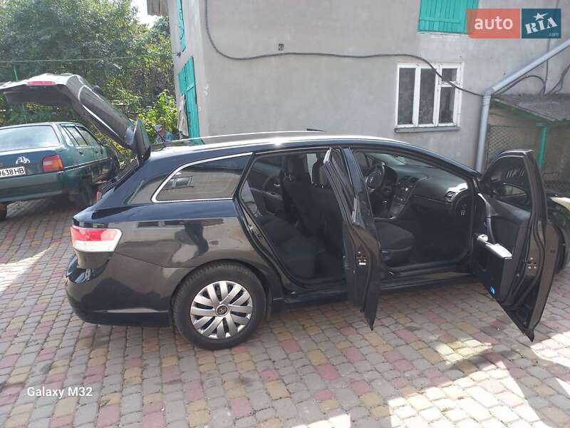 Универсал Toyota Avensis 2008 в Ивано-Франковске