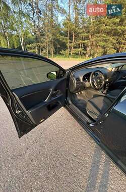 Седан Toyota Avensis 2011 в 