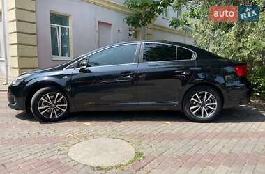 Седан Toyota Avensis 2012 в 