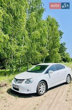 Седан Toyota Avensis 2011 в Києві