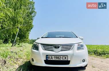 Седан Toyota Avensis 2011 в 