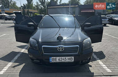 Седан Toyota Avensis 2003 в Днепре