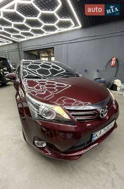 Універсал Toyota Avensis 2012 в Києві