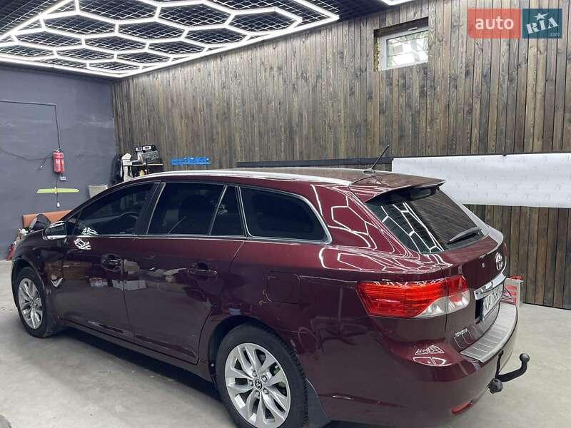 Универсал Toyota Avensis 2012 в Киеве фото 40 Универсал Toyota Avensis 2012 в Киеве