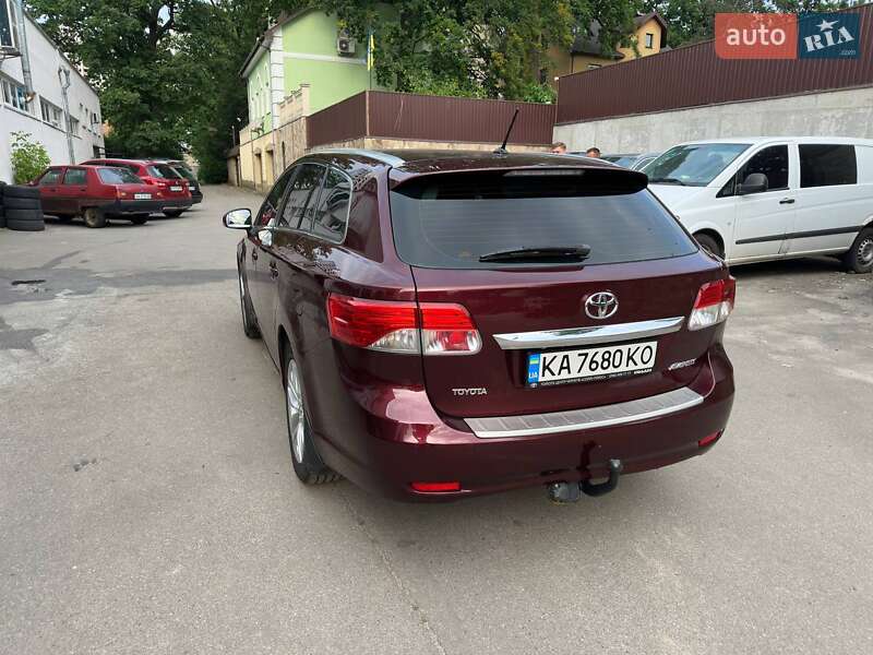 Универсал Toyota Avensis 2012 в Киеве фото 45 Универсал Toyota Avensis 2012 в Киеве