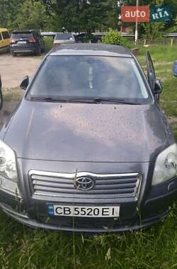 Седан Toyota Avensis 2003 в Чернигове