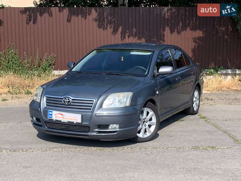 Toyota Avensis 2004