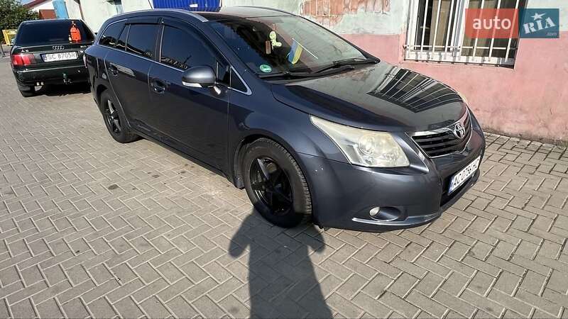 Универсал Toyota Avensis 2008 в Луцке