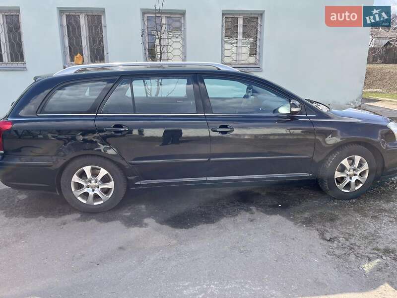 Универсал Toyota Avensis 2007 в Андреевке