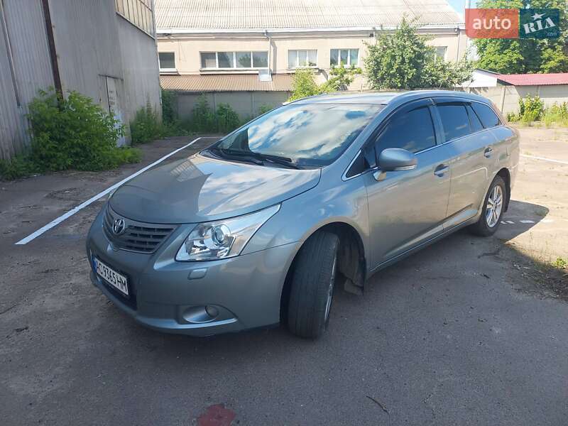 Универсал Toyota Avensis 2010 в Луцке