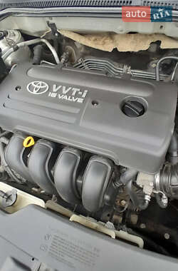 Седан Toyota Avensis 2006 в 