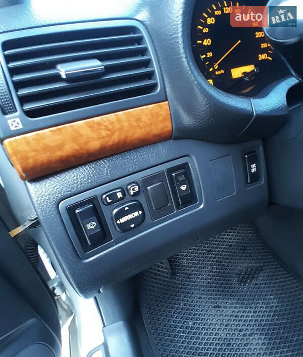 Седан Toyota Avensis 2006 в Ивано-Франковске фото 10 Седан Toyota Avensis 2006 в Ивано-Франковске