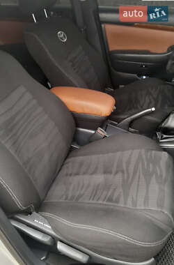 Седан Toyota Avensis 2006 в 