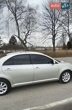 Седан Toyota Avensis 2006 в 