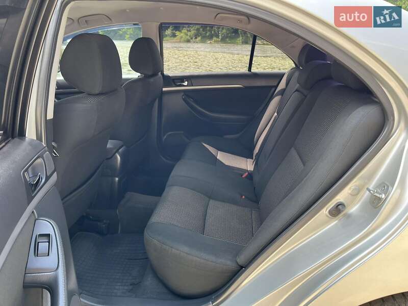 Седан Toyota Avensis 2006 в Виннице фото 12 Седан Toyota Avensis 2006 в Виннице