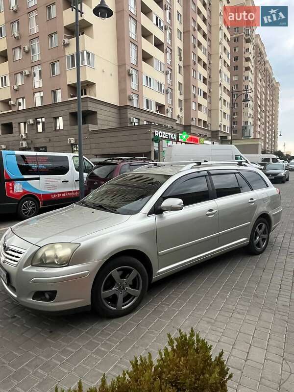 Универсал Toyota Avensis 2006 в Одессе