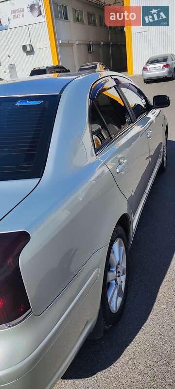 Седан Toyota Avensis 2004 в Одесі
