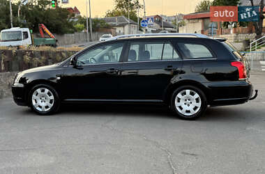 Универсал Toyota Avensis 2004 в 